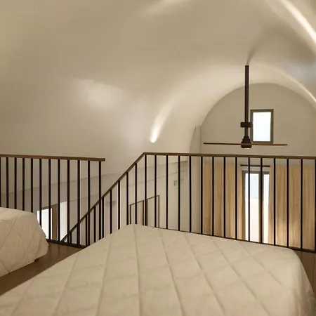 Tholaria Boutique Hotel 2*