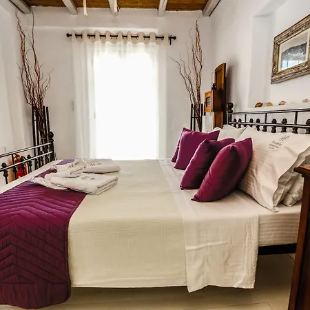 Tholaria Boutique 2*