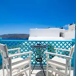 Tholaria Boutique