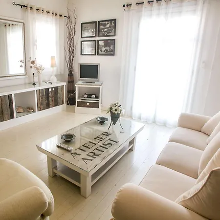 Tholaria Boutique Hotel 4*