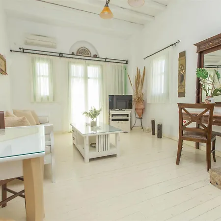 Tholaria Boutique Hotel