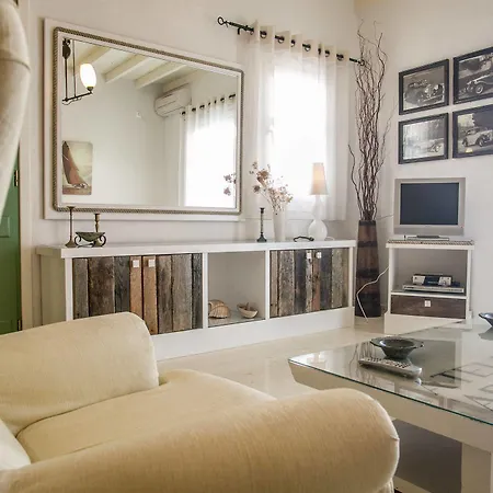 Tholaria Boutique Astypálaia