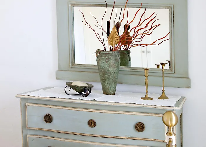 Tholaria Boutique 2*