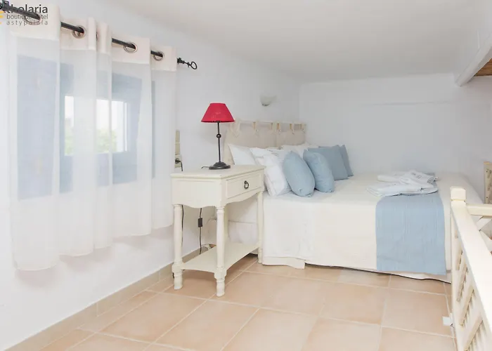 فندق Tholaria Boutique 2*