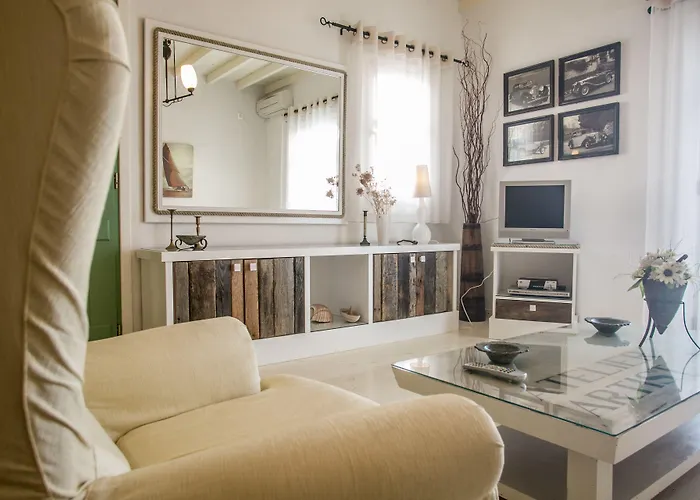 Tholaria Boutique 2*